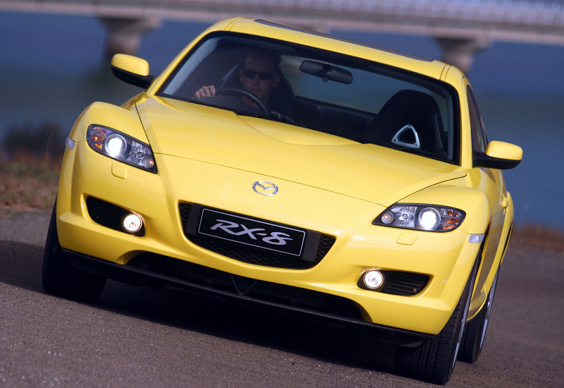 Illustration for article titled Have You Ever Owned A Mazda RX-8, The Car That Helped Kill The Rotary Engine?